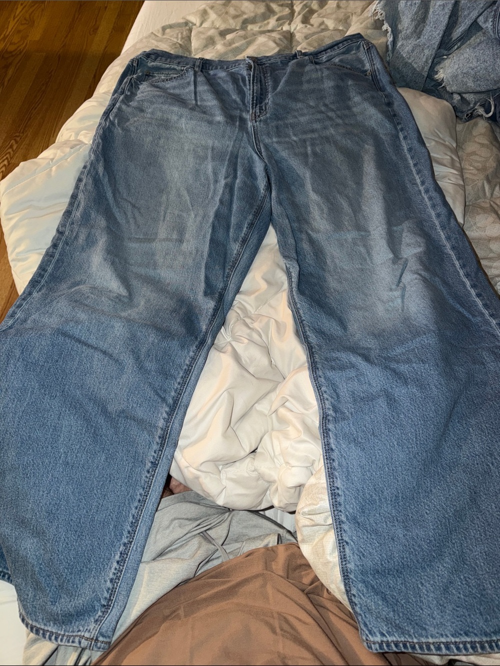 American Eagle Super High Rise Baggy Straight Jeans 20 Long 31” Inseam